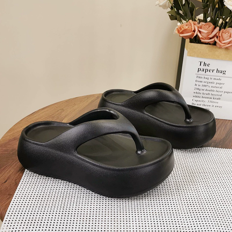 2025 новых стильных женских шлепанцев для лета, нескользящая пляжная обувь на толстой подошве для женщин, которые можно носить на улице, шлепанцы