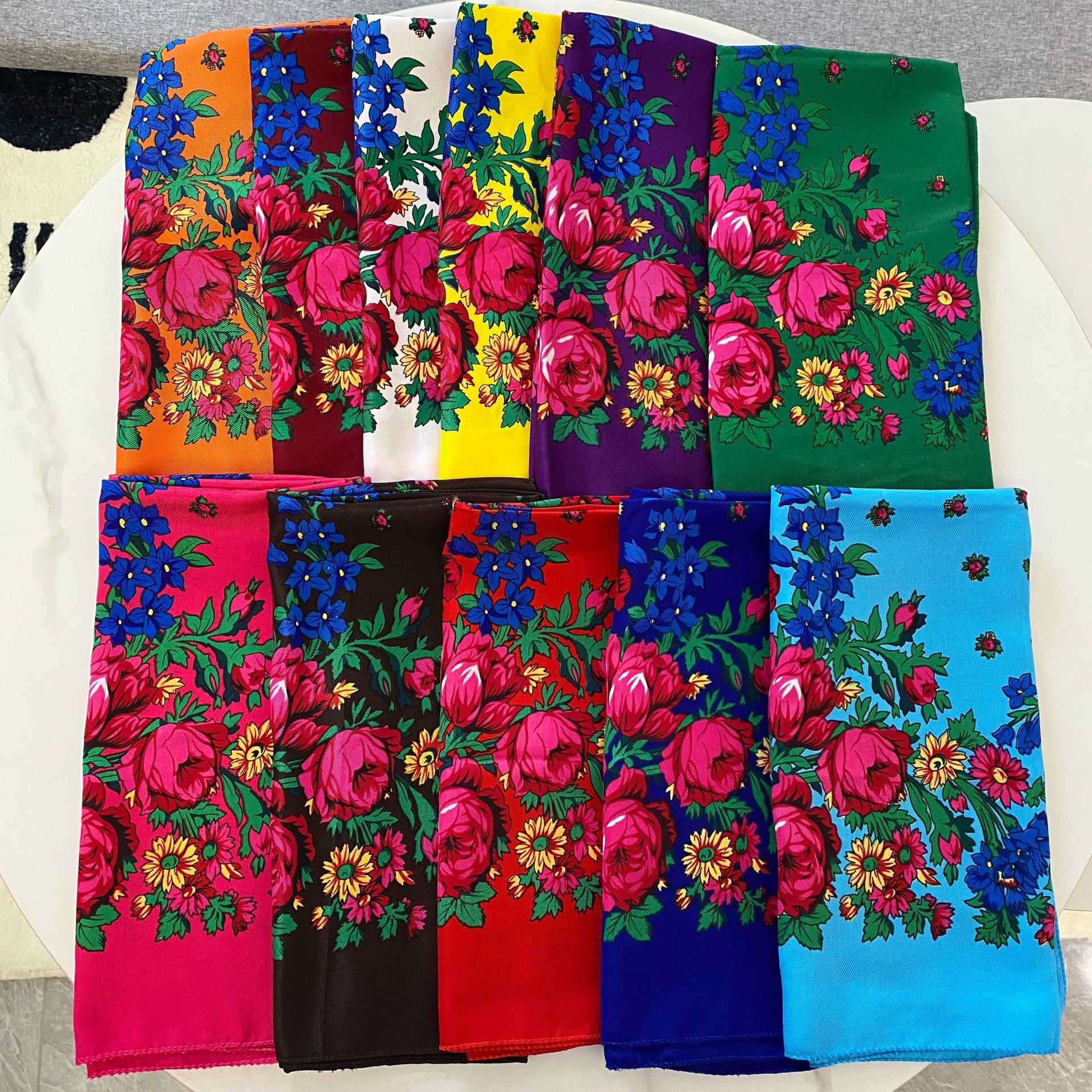 Retro, Ethnic Style, Bohemian Style Women's Retro Ethnic Style Bohemian Flower Artificial Cotton Printing Silk Scarf