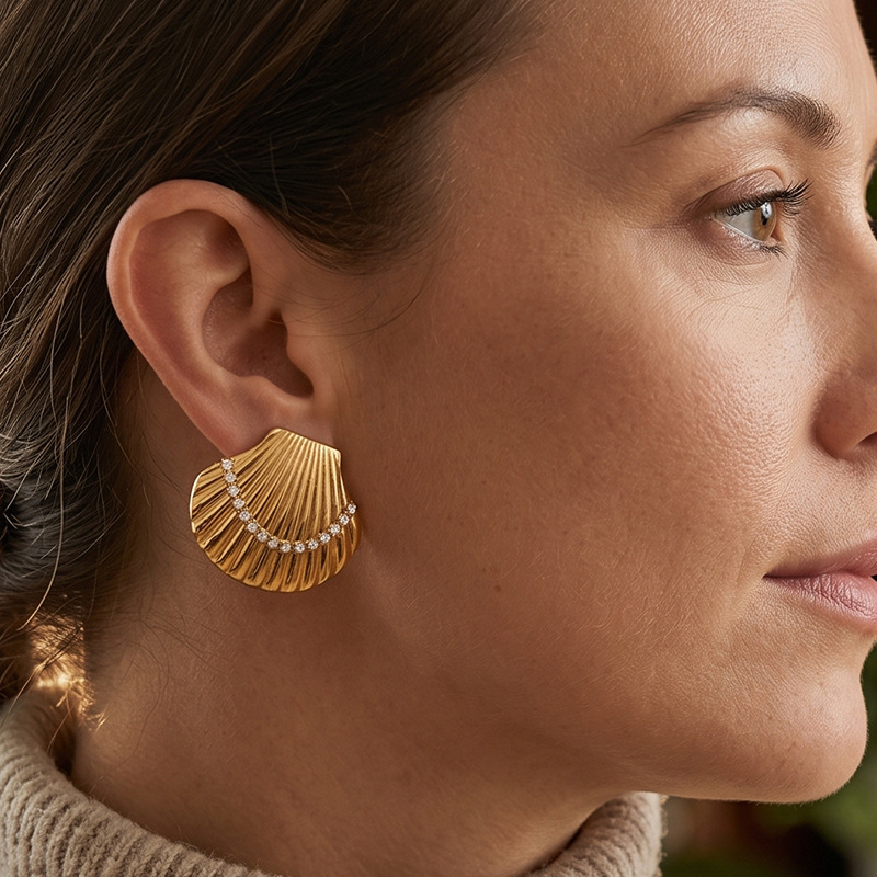 TENA Europa y los Estados Unidos transfronterizos de acero inoxidable marino pernos de conchas de lujo ligero de alto nivel con diamantes conchas de estrellas de mar pendientes para mujeres