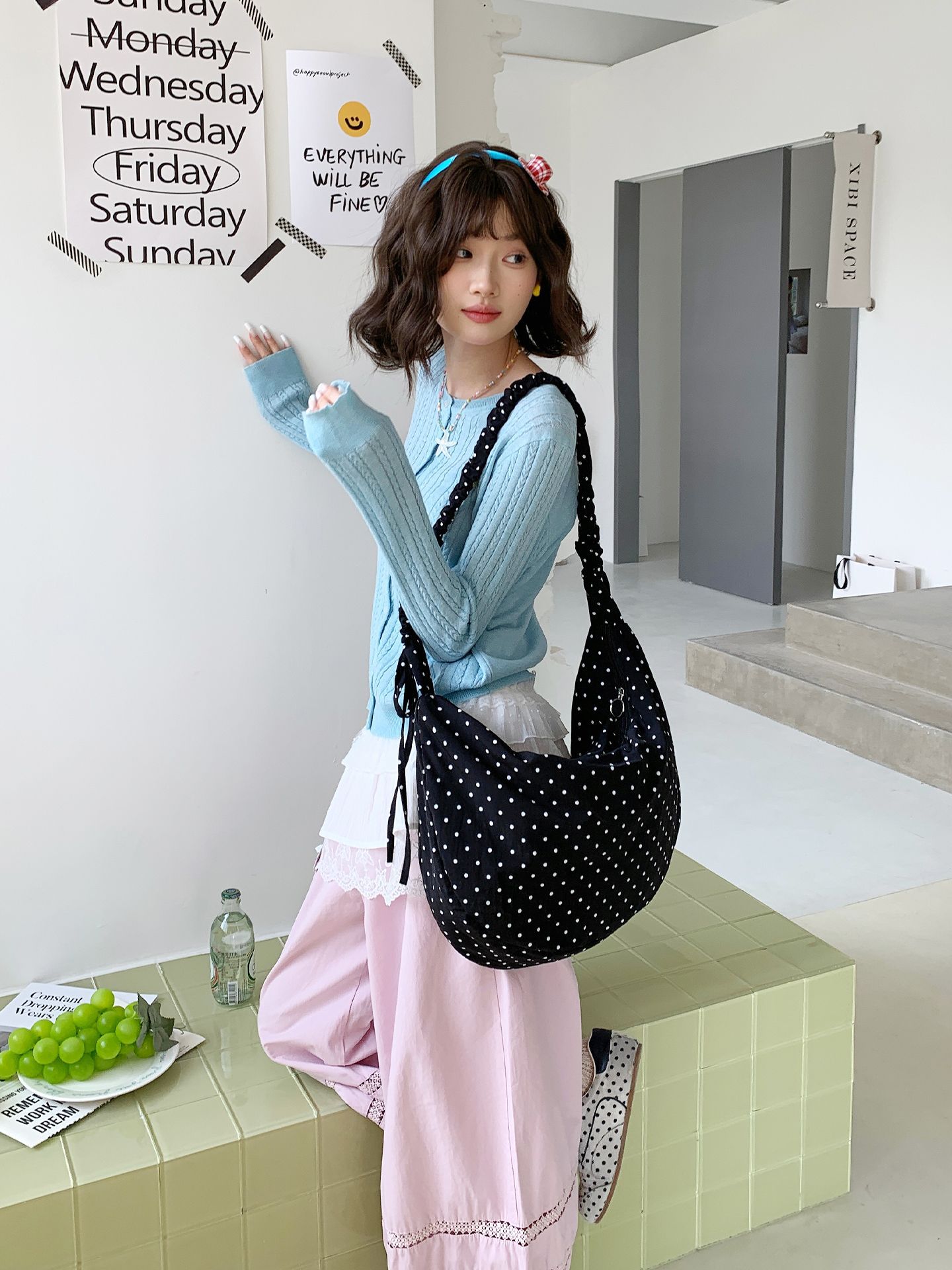 폴카 도트 나일론 드로스트링 크로아상 - 블랙 폴카 도트