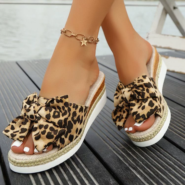 Женские летние босоножки больших размеров, модные, с открытым носком, ремешком на щиколотке, бантом, на танкетке, на толстой подошве из соломы, оптом.