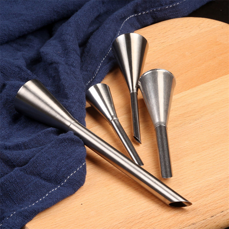 Factory Direct Sales Stainless Steel Puff Decorating Nozzle with Long Mouth Puff Special Filling Cream Nozzle Baking Tool