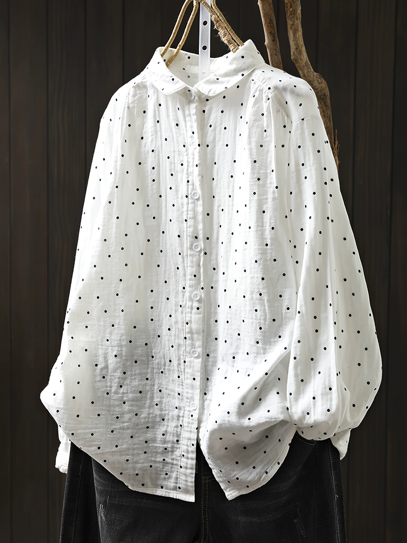 Новое поступление лета: блузка с длинными рукавами и принтом в горошек для