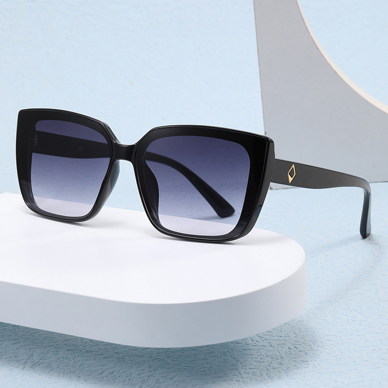 2025 New Polarized Sunglasses for Women, Full-Frame Fashion Street Style Sunglasses, Trendy Foreign Trade Cross-Border Personalized Glasses for Men 2025 New Polarized Sunglasses for Women, Full-Frame Fashion Street Style Sunglasses, Trendy Foreign Trade Cross-Border Personalized Glasses for Men