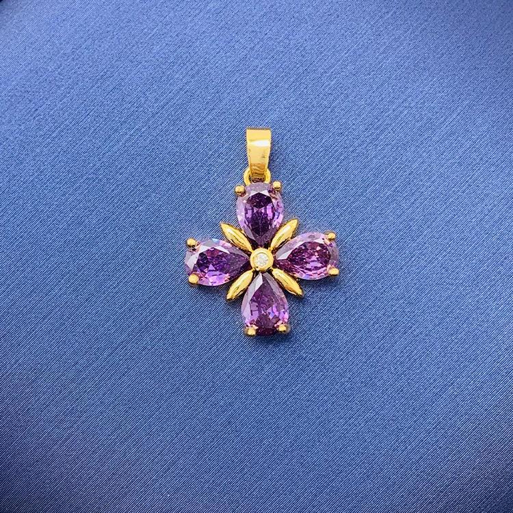 Tiktok Venta caliente colgante al por mayor auto-seleccionado 100 cobre colgante único con fuente de cadena de fábrica al por mayor sin cadena