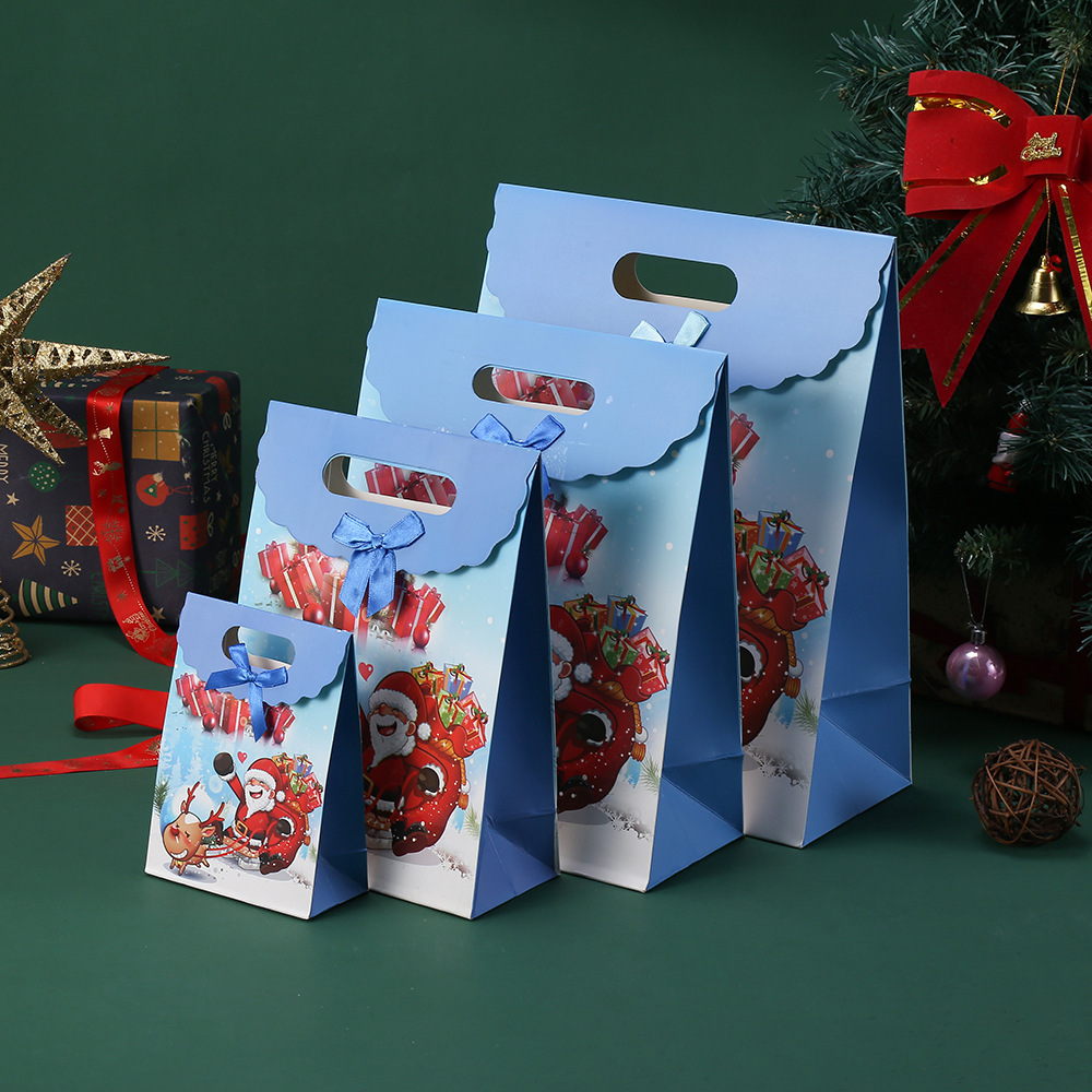 大容量圣诞老人白卡纸袋圣诞风礼品袋彩色印刷圣诞糖果袋包装袋