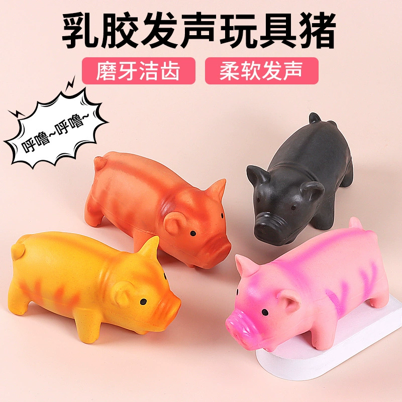 Собака шлифует зубы