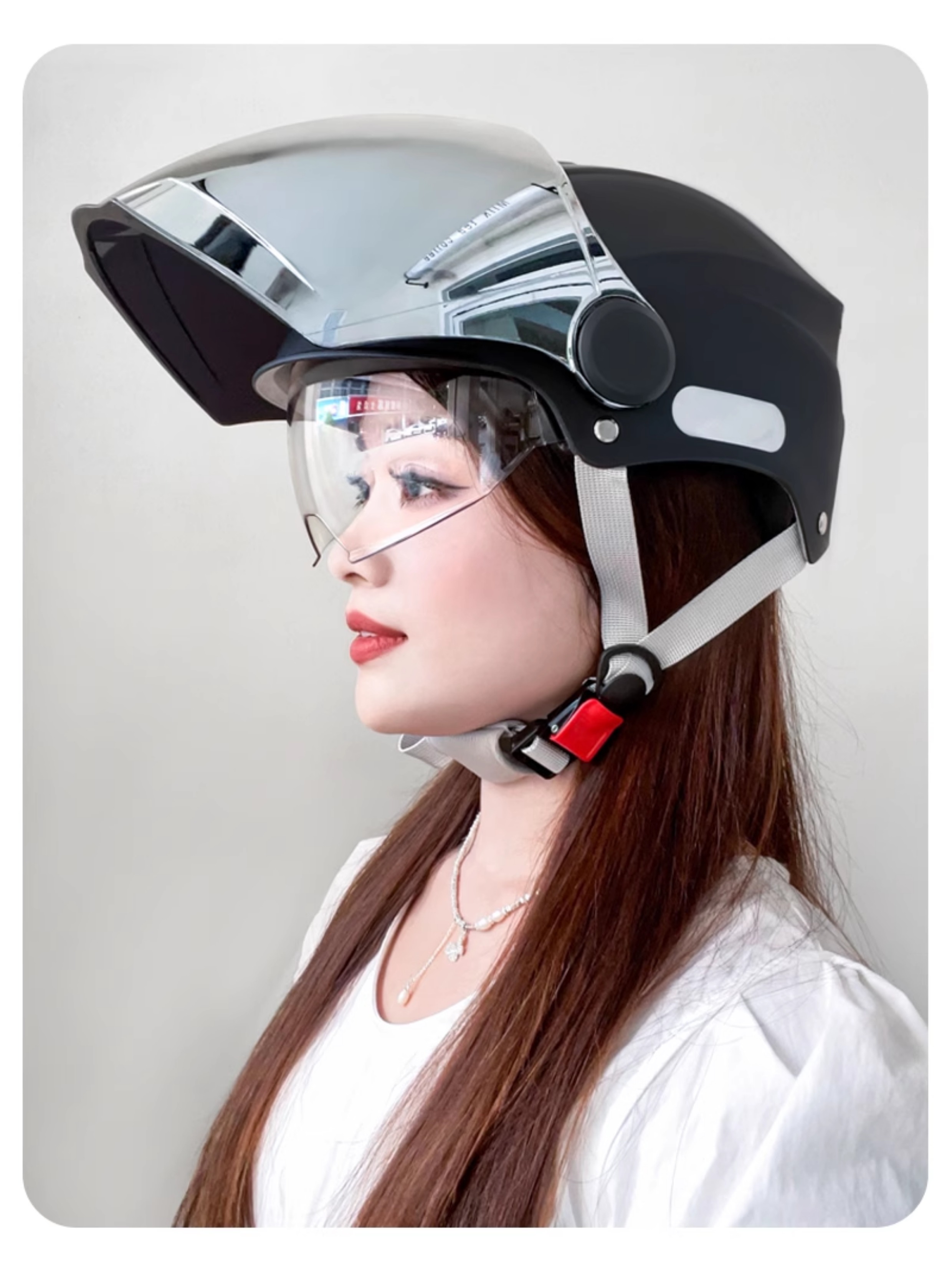 Four Seasons Sunscreen Helmet with Double Lens for Electric Motorcycle