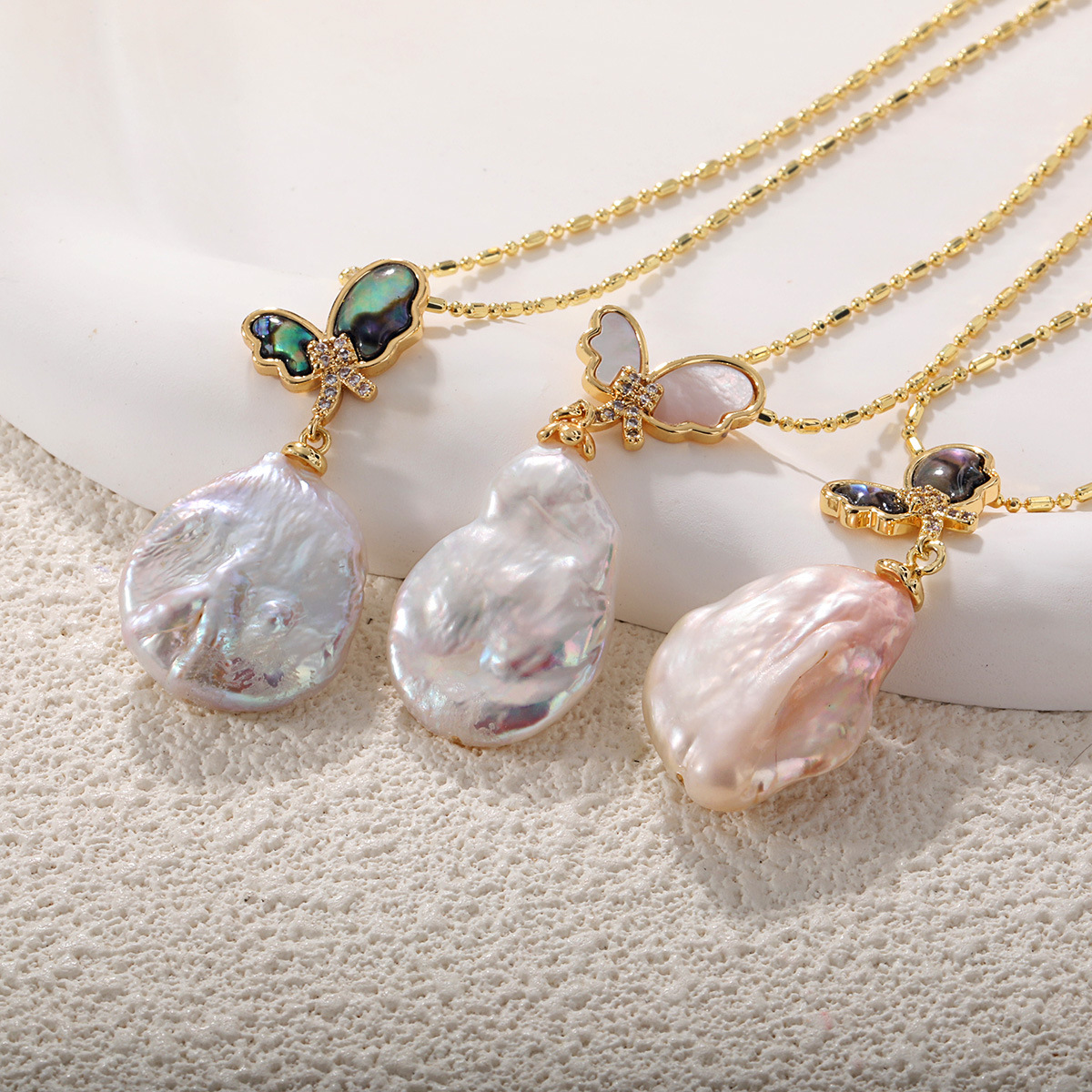 Pendant Necklace Classification Freshwater Pearl Copper Water Droplets Butterfly Pendant Necklace