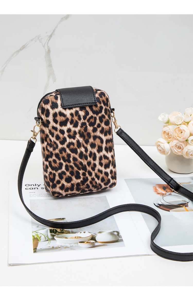 All Seasons Season Women's Gender Women's Leopard Pu Leather Tassel Sewing Thread Zipper Phone Wallets