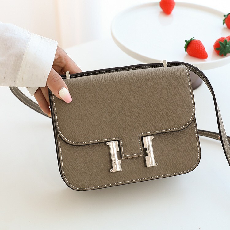High-Quality Kangkang Bag, Flight Attendant Bag, New H Buckle Leather Palm Print Single Shoulder Crossbody Underarm Tofu Bag, Small Square Bag High-Quality Kangkang Bag, Flight Attendant Bag, New H Buckle Leather Palm Print Single Shoulder Crossbody Underarm Tofu Bag, Small Square Bag