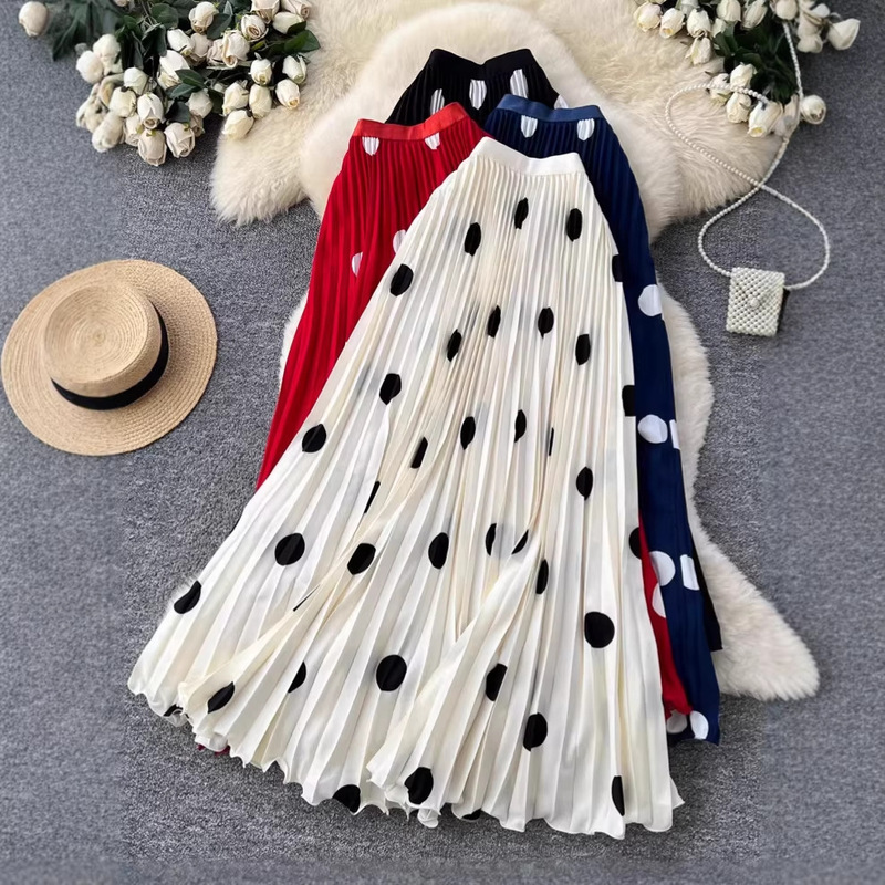 Retro Large Polka Dot Pleated Skirt, High-End Skirt for Women, 2026 Spring New Style, High-Waisted A-Line Long Skirt with Drapey Feel Retro Large Polka Dot Pleated Skirt, High-End Skirt for Women, 2026 Spring New Style, High-Waisted A-Line Long Skirt with Drapey Feel