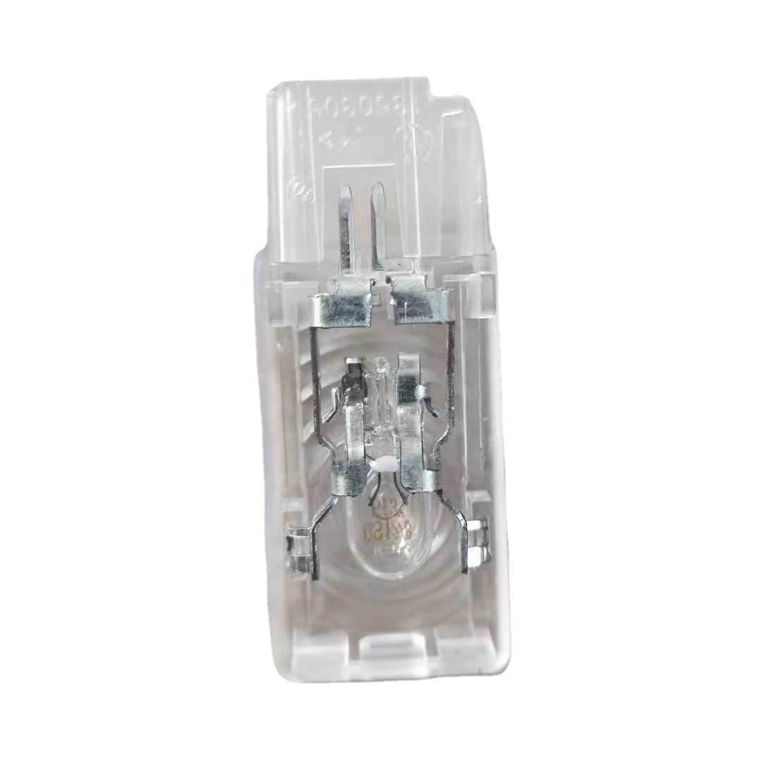 Adecuado para Buick nuevo junwei junyue yinglang Chevrolet Cruze bombilla tronco cubierta interior Luz