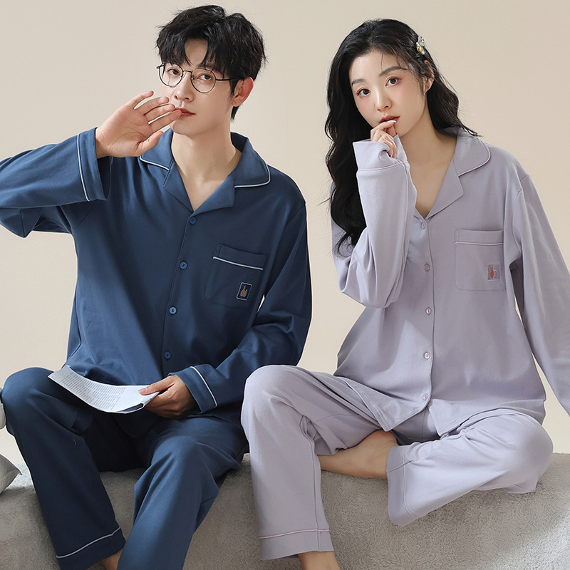 Pijamas de pareja estilo primavera y otoño, conjunto de ropa de dormir a rayas frescas de estilo coreano nuevo 2025 para hombre y mujer, manga larga, a la moda