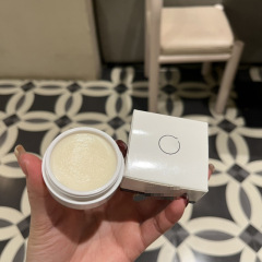 Xiaoxiang Camellia リップクリーム 4 グラムリペアリッチリップクリームフレッシュモイスチャライジングリペアリップクリームラインリップマスククリーム