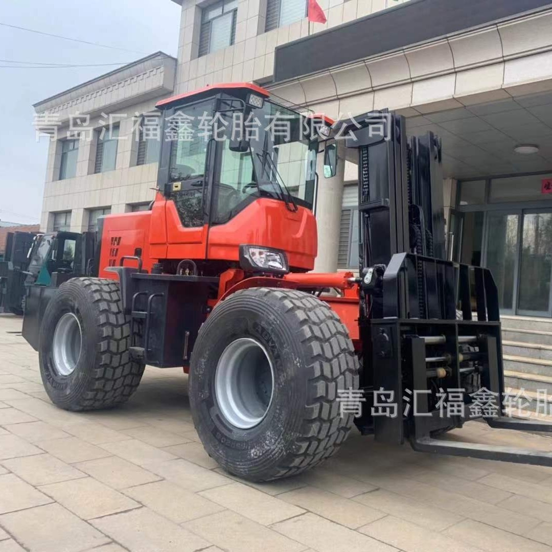 销售工程机械轮胎宽基轮胎 525/65R20.5 沙漠花纹轮胎 叉装车轮胎