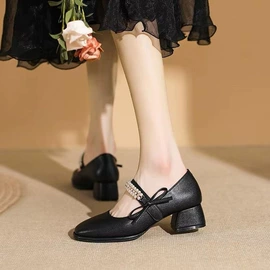 女式休闲单鞋;女式时装单鞋;女式皮靴