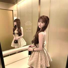 2025年心动波尔卡夏季波点撞色无袖小礼服背心裙短裙女度