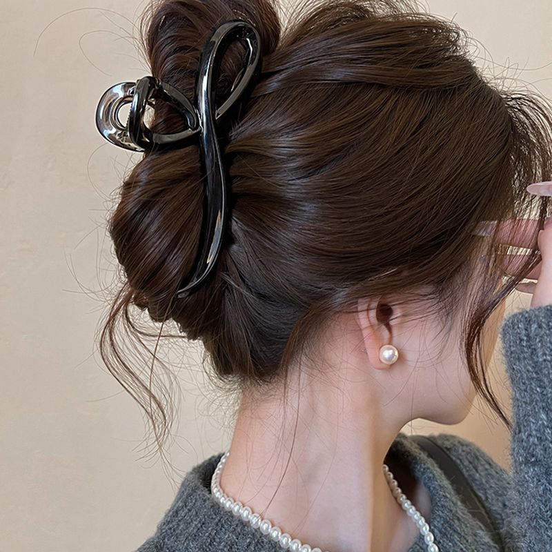 Clip de dibujos animados lindos y interesantes para mujeres 2025 nuevo estilo de alto nivel de tiburón clip de cabello clip de cabello de cabeza