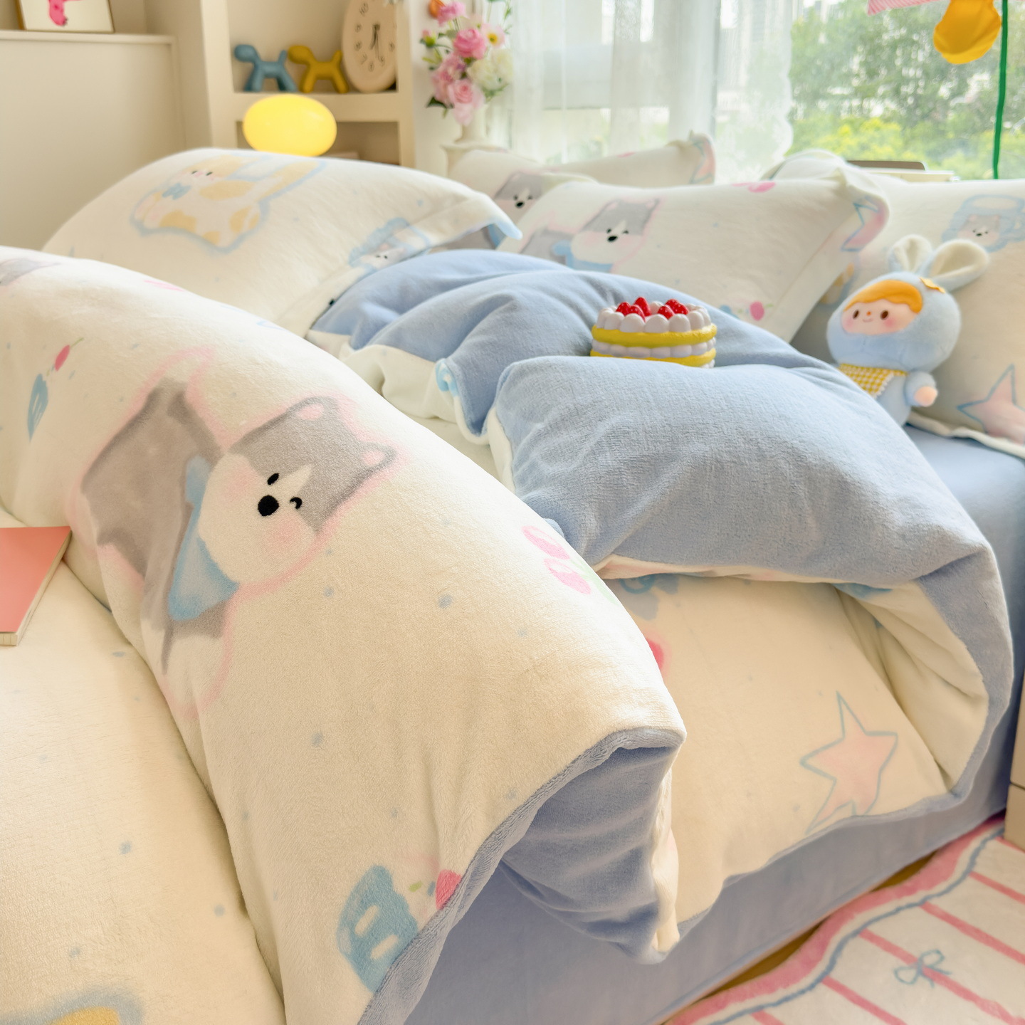 2026 nuevo invierno engrosado leche de lana de coral sábanas de lana de cama cubierta ropa de cama de dormitorio de tres piezas