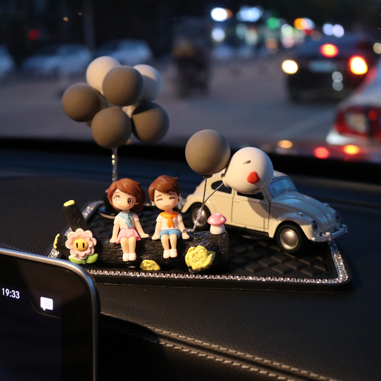 Decoración de coche decoración de interior de coche creativo pareja linda control central escenario de perfume mujer coche productos de aromaterapia