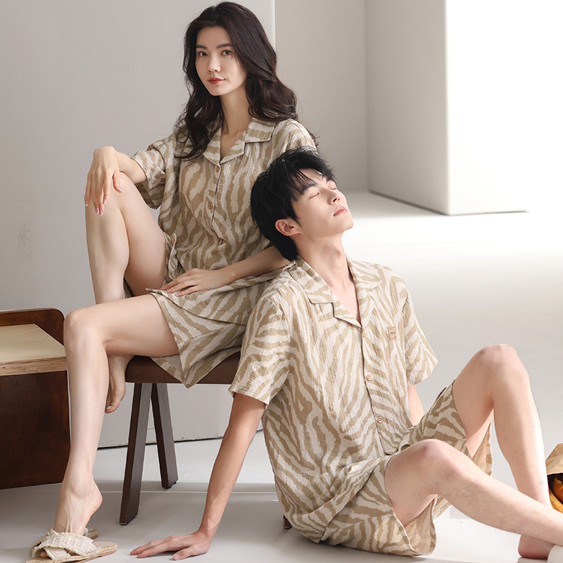Pajamas de algodón para mujeres 2025 nuevo hombre de verano gran pareja de mangas cortas para mujeres con cojín de pecho conjunto de ropa para el hogar