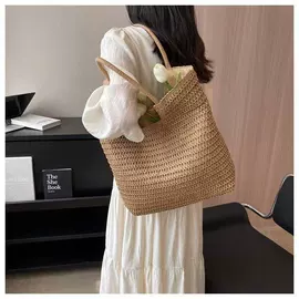 女士单肩包;成人帽;女士斜挎包