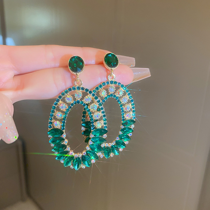 Temperamento de pendientes verdes pendientes ligeros lujosos de alto nivel sensación de pendientes zircon flores joyas geométricas al por mayor fábrica
