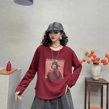 印花长袖上衣女 2025秋冬新款韩版宽松休闲圆领米尼刷毛绒打底衫