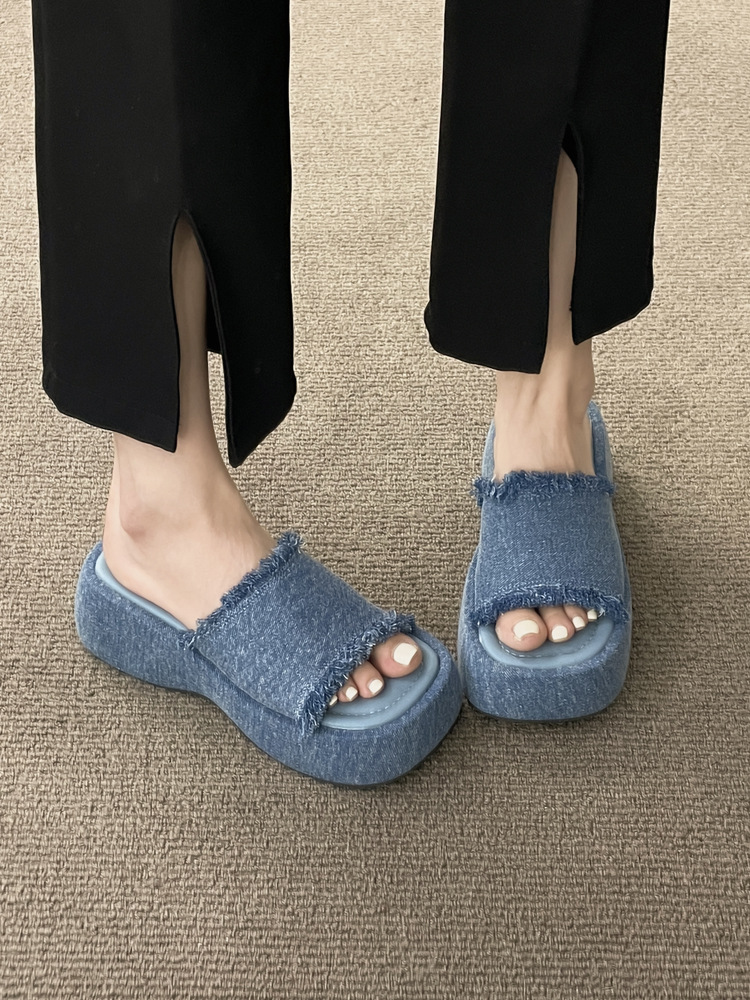Niche simple denim fashion platform thick-soled wedge sandals for women 2023 new open-toe temperament beach slippers_voghion.com