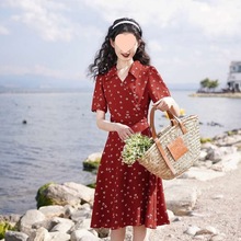 2024新款法式收腰高级感气质红色茶歇连衣裙女夏港味复古连衣裙葵