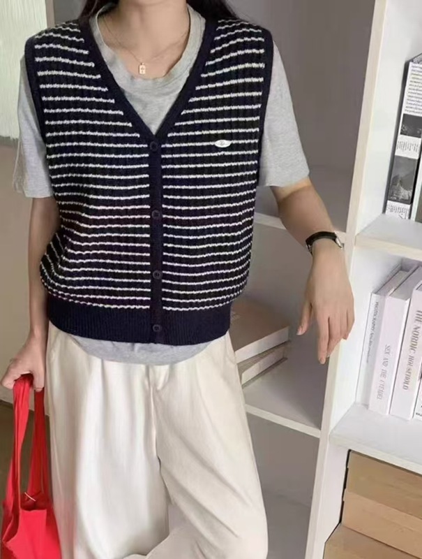 单排扣撞色条纹针织背心马甲复古时髦百搭无袖V领开衫女装上衣|undefined