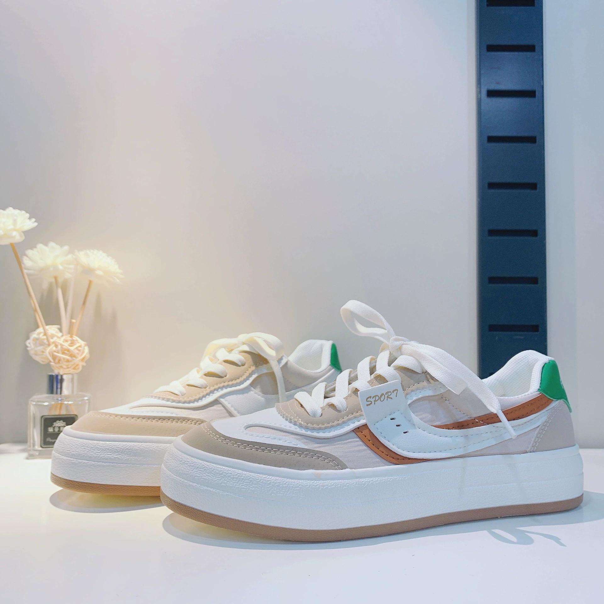 В наличии 2022 весна-лето новые производители парусиновой обуви Joker для студенческого отдыха от имени Uber-H83