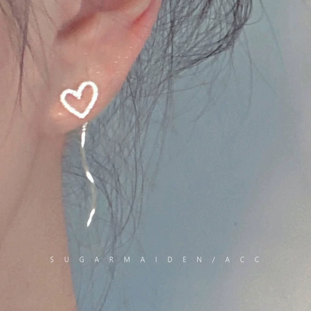 Matte small design wavy earrings, silver 925 sample
