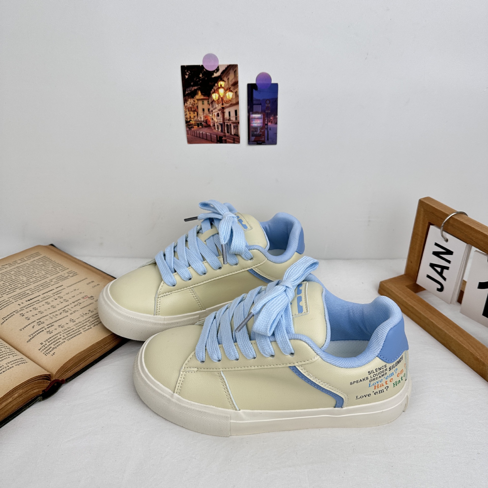 Yuanbo 2025 primavera nuevo skate zapatos de chicas chicas zapatos de lona deportivos de estilo de puerto casual coreano zapatos de mujer
