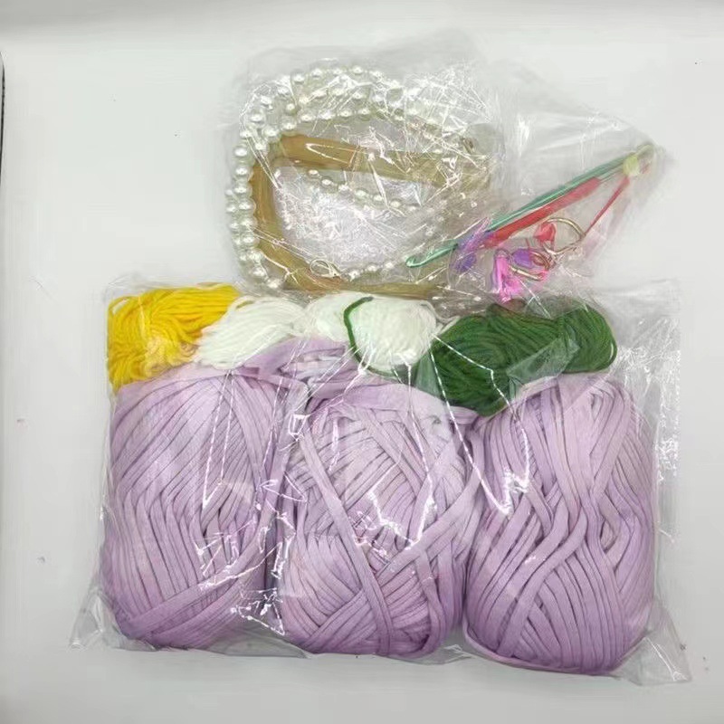 Cáscara de Gardenia envuelta en material púrpura