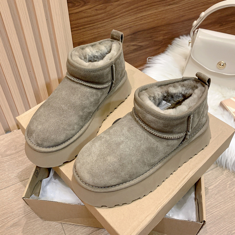 Show de amor ~ Botas de nieve para mujer, invierno 2024, nuevo estilo, plataforma de suela gruesa, piel, botas de lana cálidas