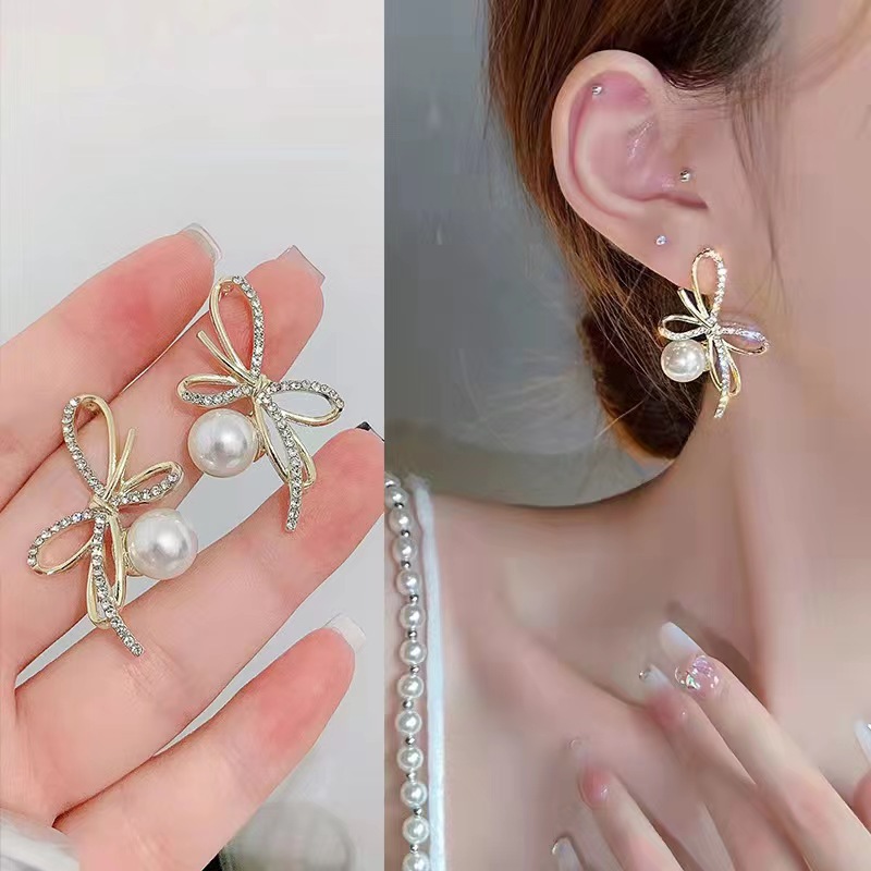 韩国气质网红蝴蝶结珍珠耳钉新款轻奢超仙闪钻耳环小众高级感耳饰