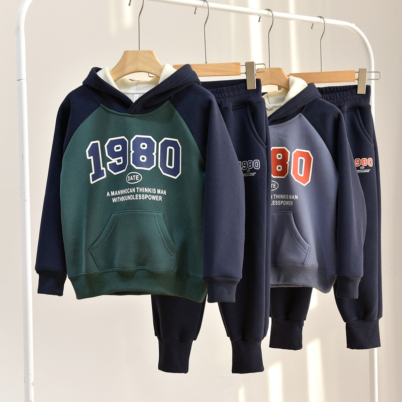 One-piece shot children's fleece-lined hooded sweater integrated aoli Velvet close-up sweatpants middle and big children's autumn and winter children's clothing
