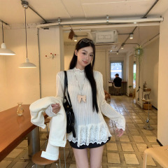 上衣设计感小众女装蕾丝花边长袖套头T恤秋季小众别致内搭打底衫