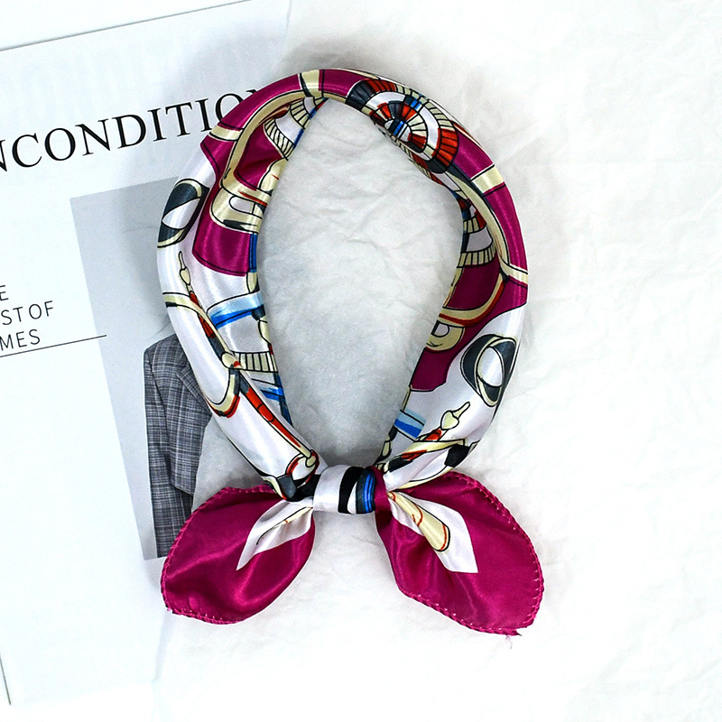 50 Satin Chain Pañuelo cuadrado estampado Color Sense de alta gama Moda de todo fósforo azafata profesional Servicio al cliente Bufanda de decoración Bufanda de seda