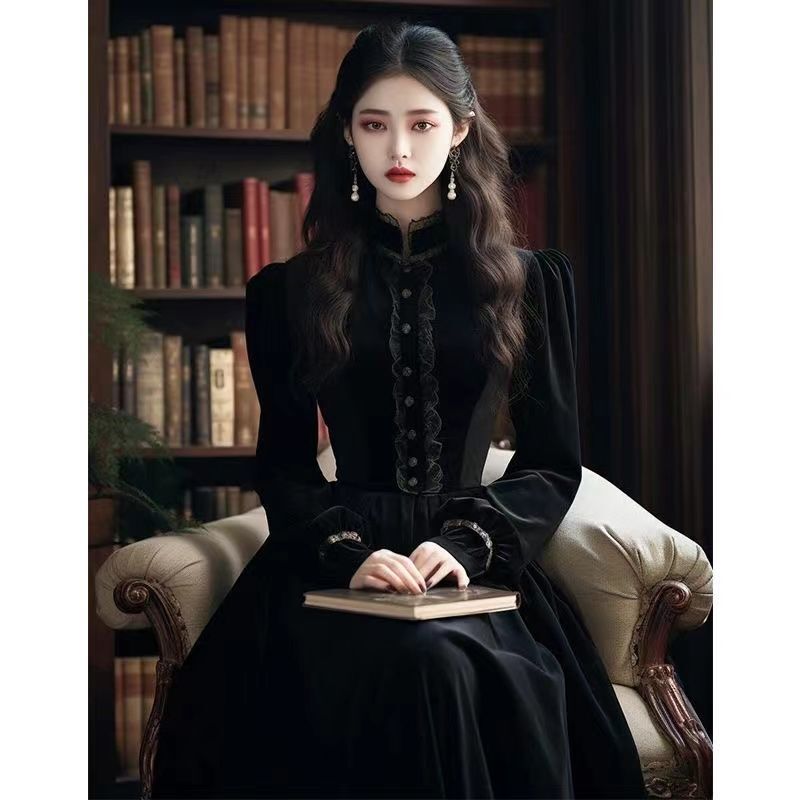 法式复古赫本风黑色丝绒连衣裙女秋冬立领感气质显瘦小黑裙|undefined