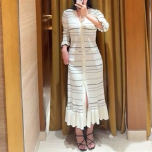 S法式小众 2025春新款黑白撞色条纹荷叶边针织连衣裙女修身显瘦气