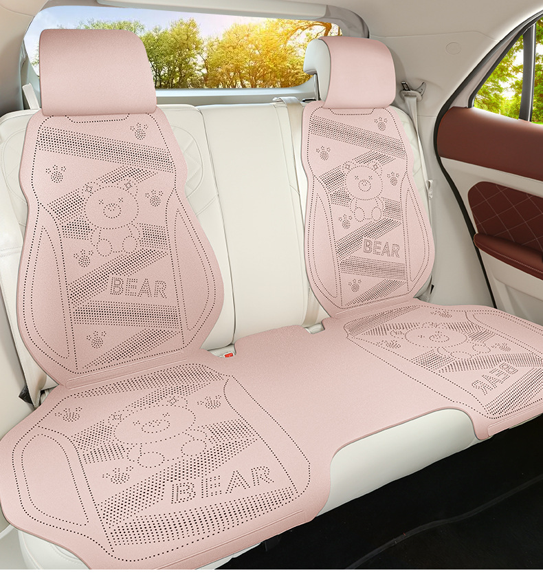 Cute bear-patterned, lightweight, and breathable car seat cushion made of soft suede, suitable for all seasons