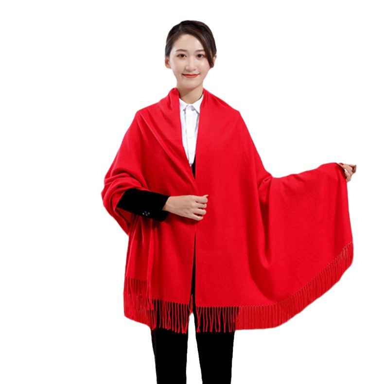 Bufanda roja bufanda roja China al por mayor pequeño lote partido Reunión Anual bufanda de Año Nuevo impreso bordado logo imitación Cachemira