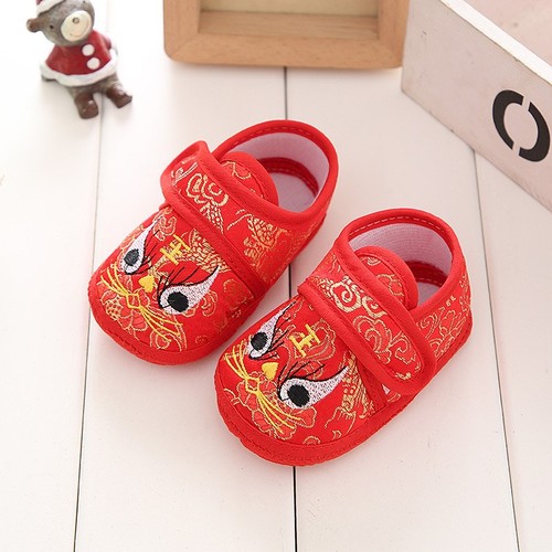 Manufacturer wholesale new baby spring and autumn tiger head shoes, 100-day-old soft-soled baby toddler tiger head shoes