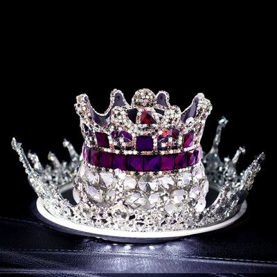 Diamond-encrusted Crown Car Perfume Seat Car Ornaments Goddess Car Interior Decoration Car Aromatherapy Fresh and Lasting (Perfplant seat) - purple-white-suit