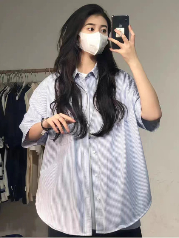8642# 70 Cotton 30 Polyester Fiber Official Figure Summer Short Sleeve Blue Striped Shirt Women Loose Yarn-dyed
