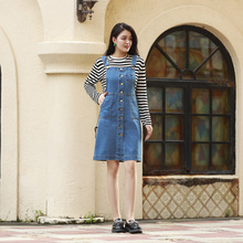 2025秋季新款时尚高腰复古风单排扣设计牛仔背带裙收腰显瘦连衣裙