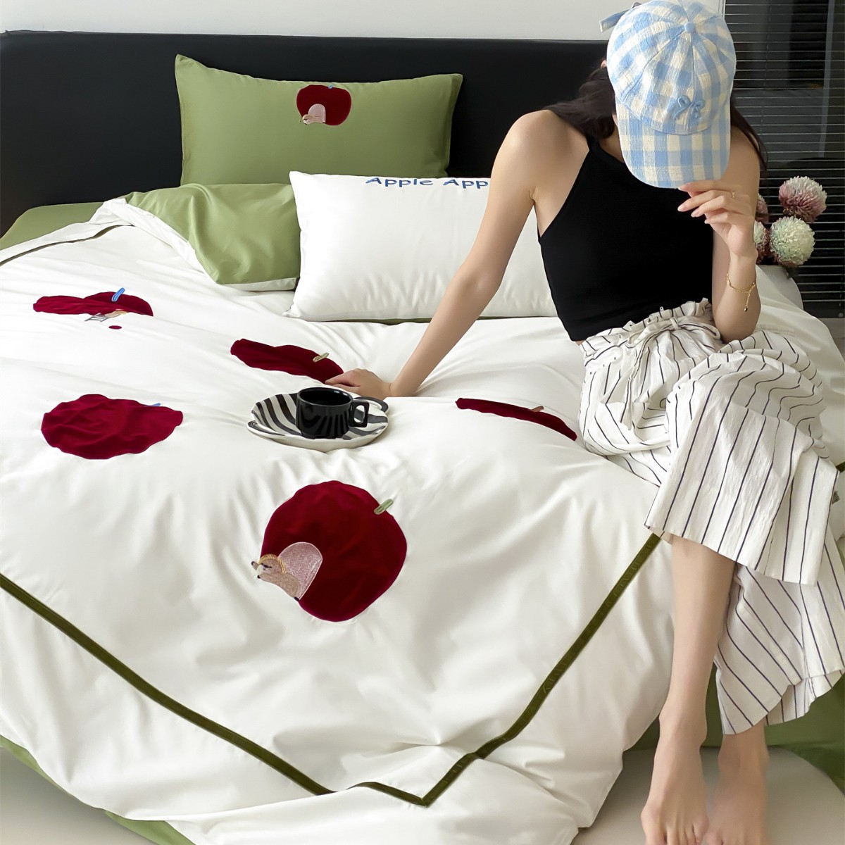 Fresh and Simple Apple Paradise Patch Embroidery Ultra-Soft Bedding Set Four Seasons Pure Cotton Long-Staple Cotton Four-Piece Home Textile Set